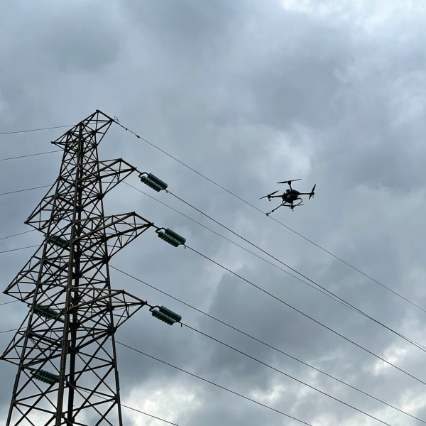 HJ-QX50 Quadcopter Power Grid Cleaning UAV
